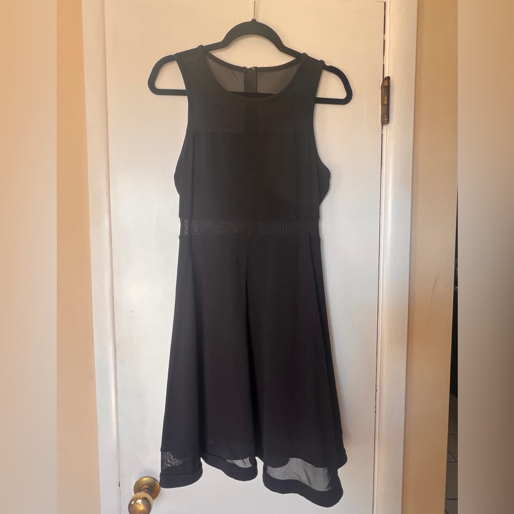 Express Cotton/Polyester Black Dress with Mesh Cut-Out - Size Small